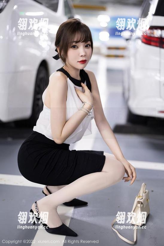 秀人网-南乔 秀人网 - 白色狂想曲:南乔的无圣光体悟,美图恣意绽放