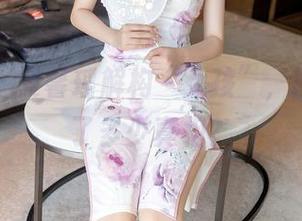 秀人网 – 夏馨瑶解构“女孩”，图包里藏了多少真相？