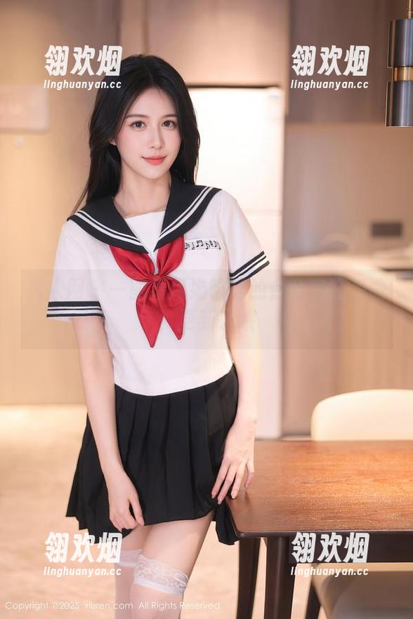 秀人网 - 一图看尽奶喵喵的办公室狂想曲，更新了哦