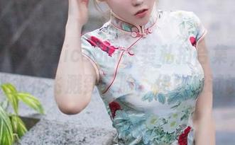 秀人网 – 筱慧icon的泳装私拍合集，不小心就被水花飞溅到了脸，你敢来试试吗？