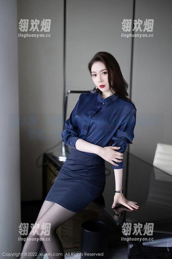 秀人网 - 只需一张美昕Yumi的高清女仆壁纸，完美治愈你的工作压力！