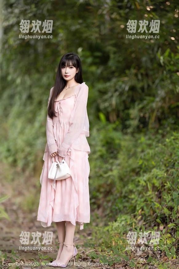 秀人网-龙女sunny 秀人网 - 龙女sunny泳衣最新高清图集,不知道她是怎么做到的,真不讲理。