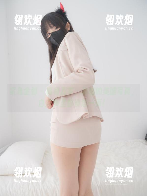 紧急企划 - 福利万岁，奶糖的美腿写真，白皮书里都没这一页！