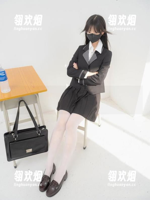 紧急企划-见希w 紧急企划 - 见希w来了,带着一整个美图游乐园的空姐系列!