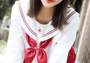 美媛馆 – 图片中的唐琪儿Beauty：自拍技术不成熟，但气场完全到位