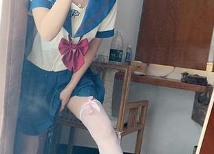 微密圈 – 胜利的小生活的原图集：少女与光影的低语，一面镜子藏着多少叹息。