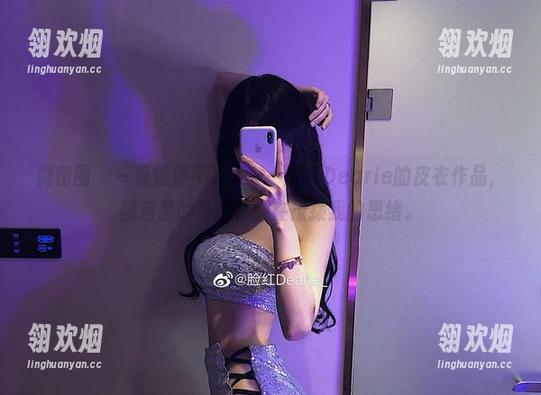 脸红Dearie 微密圈 - 一看便停不下来——脸红Dearie的皮衣作品,图包里的每一幕都在撩拨我的思绪。