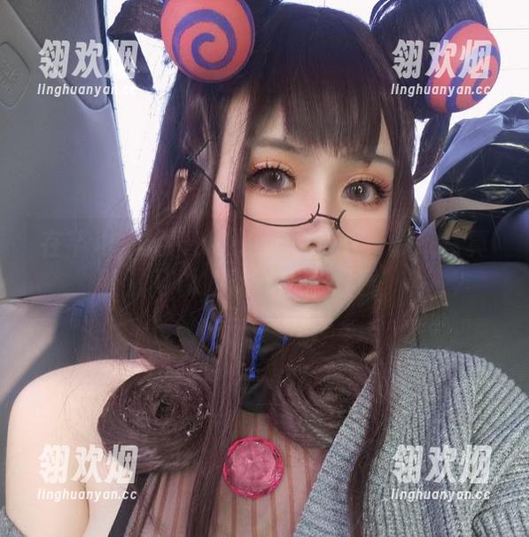 在芊川一笑MNK的连衣裙下：原来写真资源可以如此‘随意舒展’？