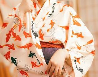 落落Raku的私房写真，难道圣女也有捕猎的一天？