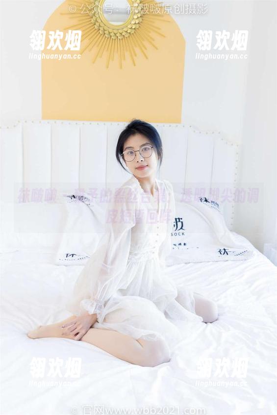 袜啵啵-稚予 袜啵啵 - 稚予的黑丝合集:透明脚尖的调皮短暂回眸
