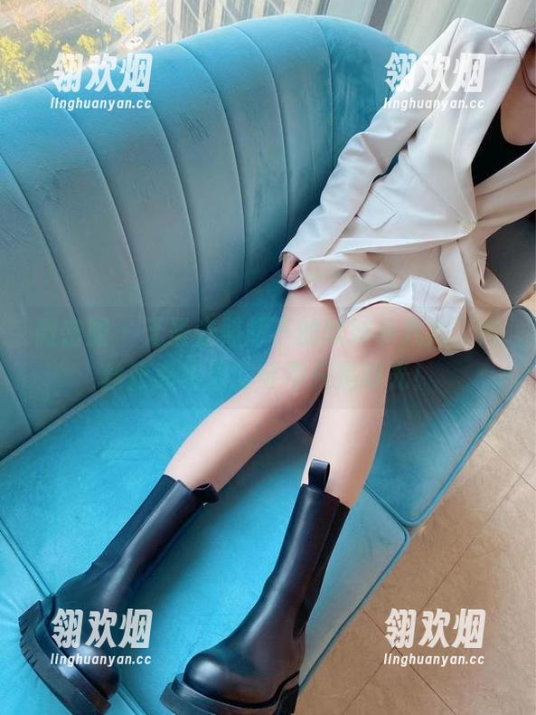 微密圈 - 无圣光照耀下的软妹小九九，肉丝蓝高跟撩的可不只是眼光！