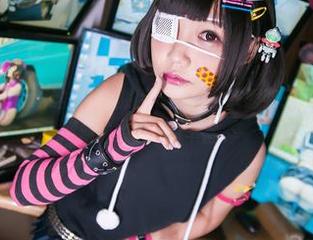 就问，铭铭kizami这次换装的灵感是哪个衣服架子里跑出来的？更新前的想象真丰富。