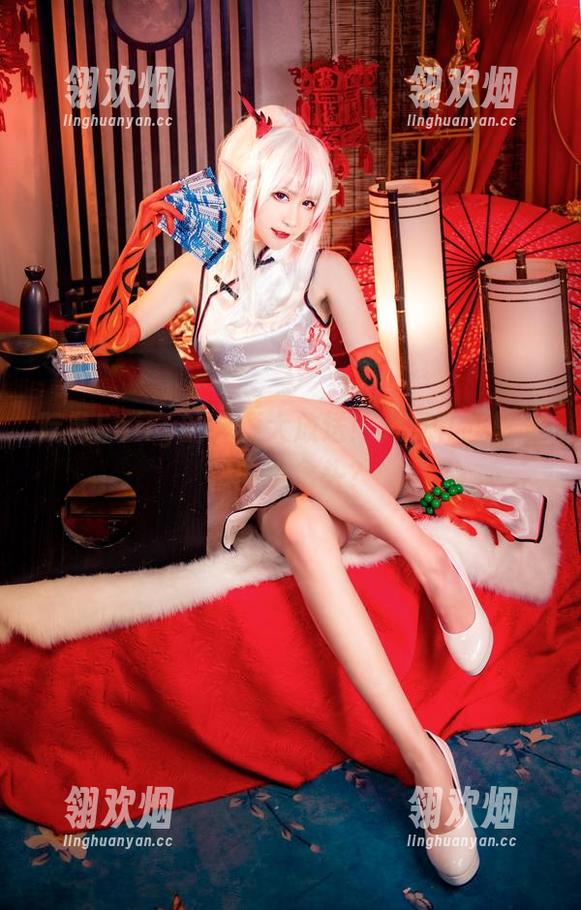 阮邑Fairy 阮邑Fairy的资源大放送!大凤礼服里藏着的小念头?
