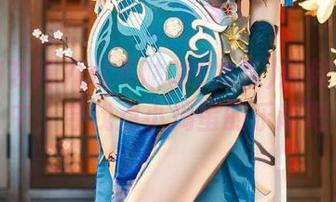 让我们在阿九从不咕咕(九言)的修女写真中，寻找点小捣蛋的乐趣吧