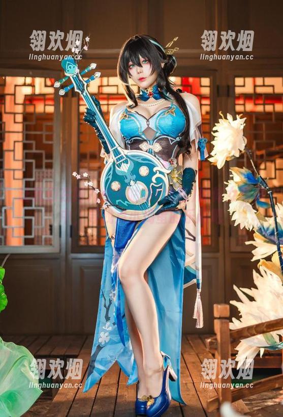 让我们在阿九从不咕咕(九言)的修女写真中，寻找点小捣蛋的乐趣吧