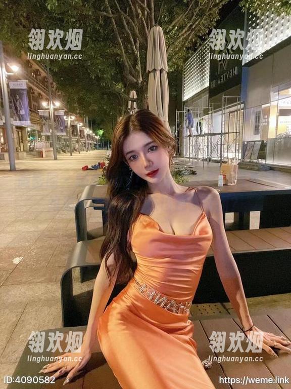 微密圈 - 睡衣Day！黎允熙的高清图集，难道每个夜晚都应该那么华丽？
